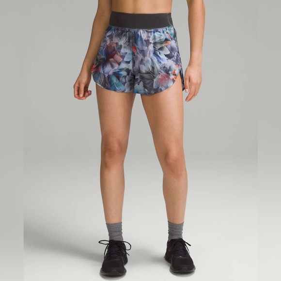 Lululemon Fast And Free High Rise 3” Short Luminescent Floral - Picture 6 of 6
